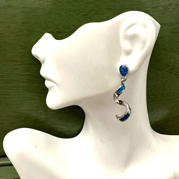 Silver tone swirl blue inlay earrings - Picture 5 of 7